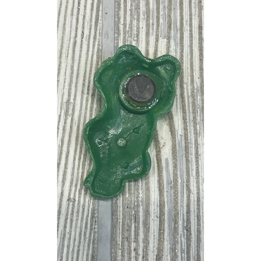 Vintage Travco Hong Kong Frog Refrigerator Magnets Set of 4 Green Plastic Retro